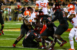 Defense Louisville vs. Clemson 9-16-2017 Photo by William Caudill, TheCrunchZone.com