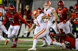 Jaylin Alderman Louisville vs. Clemson 11-6-2021 Photo by William Caudill, TheCrunchZone.com