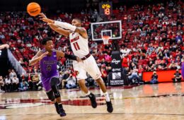 Mason Faulkner Louisville vs. Furman 11-12-2021 Photo by William Caudill, TheCrunchZone.com