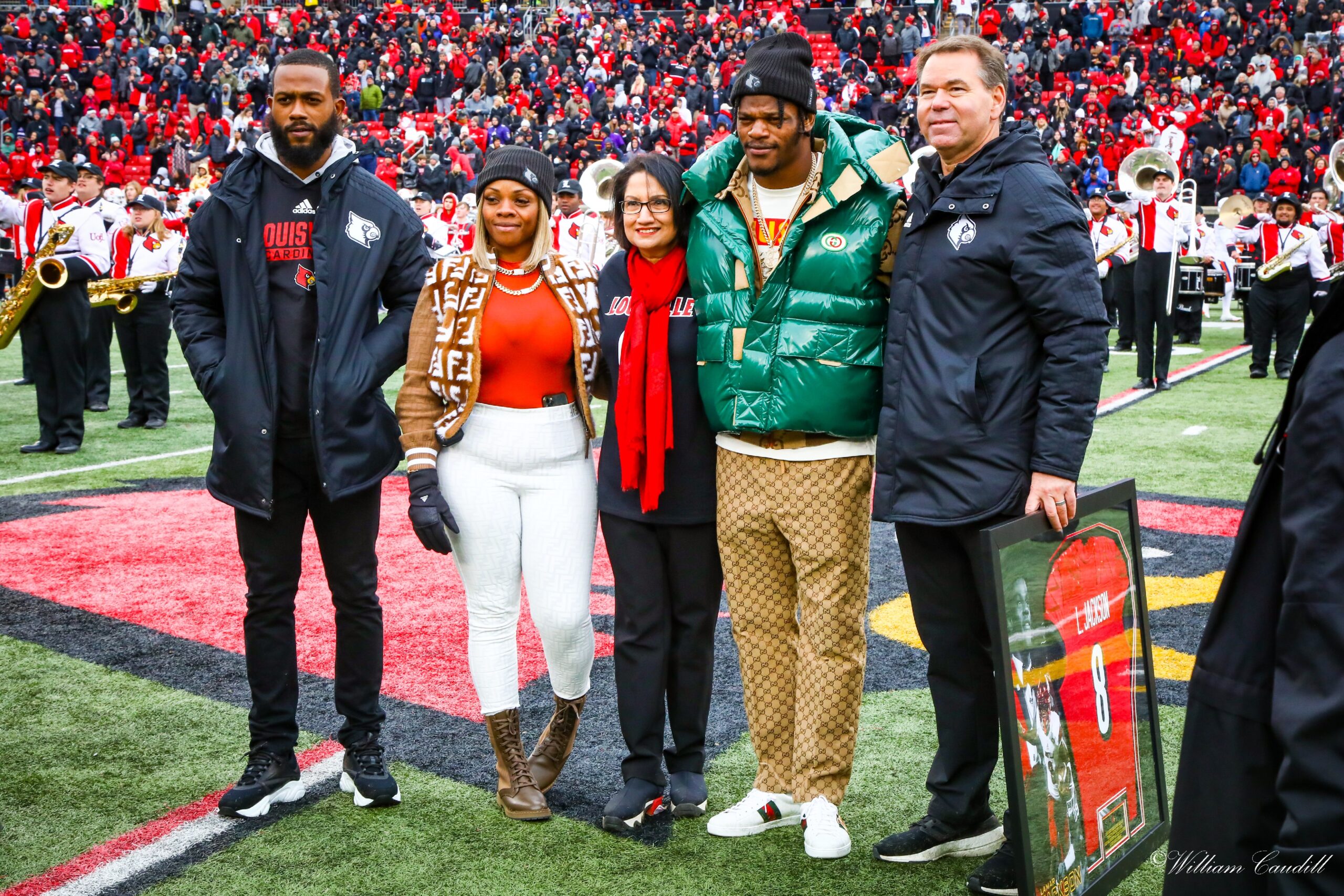 GALLERY: Lamar Jackson Jersey/Number Retirement Ceremony – The