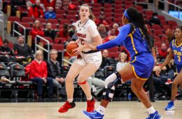 Payton Verhulst Louisville vs. Pittsburgh 1-6-2022 Photo by William Caudill, TheCrunchZone.com