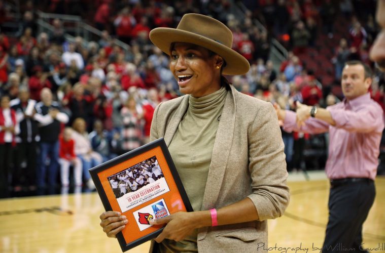 Angel McCoughtry Louisville vs. Northern Kentucky 12-15-2018 Photo by William Caudill, TheCrunchZone.com