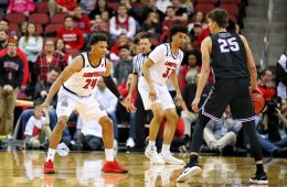 Dwayne Sutton, Louisville vs. Central Arkansas 12-5-2018 Photo by William Caudill, TheCrunchZone.com