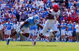 Jaylen Smith TD Louisville @ North Carolina 9-9-2017 Photo by Cindy Shelton, TheCrunchZone.com