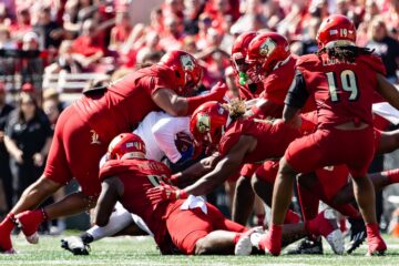 Defense Louisville vs. SMU 10-5-2024 Photo by William Caudill TheCrunchZone.com