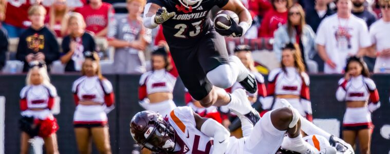 Isaac Guerendo Louisville vs. Virginia Tech 11-4-2023, Photo by William Caudill, TheCrunchZone.com