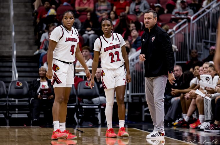 Jeff Walz Women's Basketball Louisville vs. Northern Kentucky 11-9-2024 Photo by William Caudill, TheCrunchZone.com
