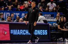 Jeff Walz Louisville vs. Middle Tennessee NCAA 1st Round 3-22-2024 Baton Rouge, LA Photo by William Caudill