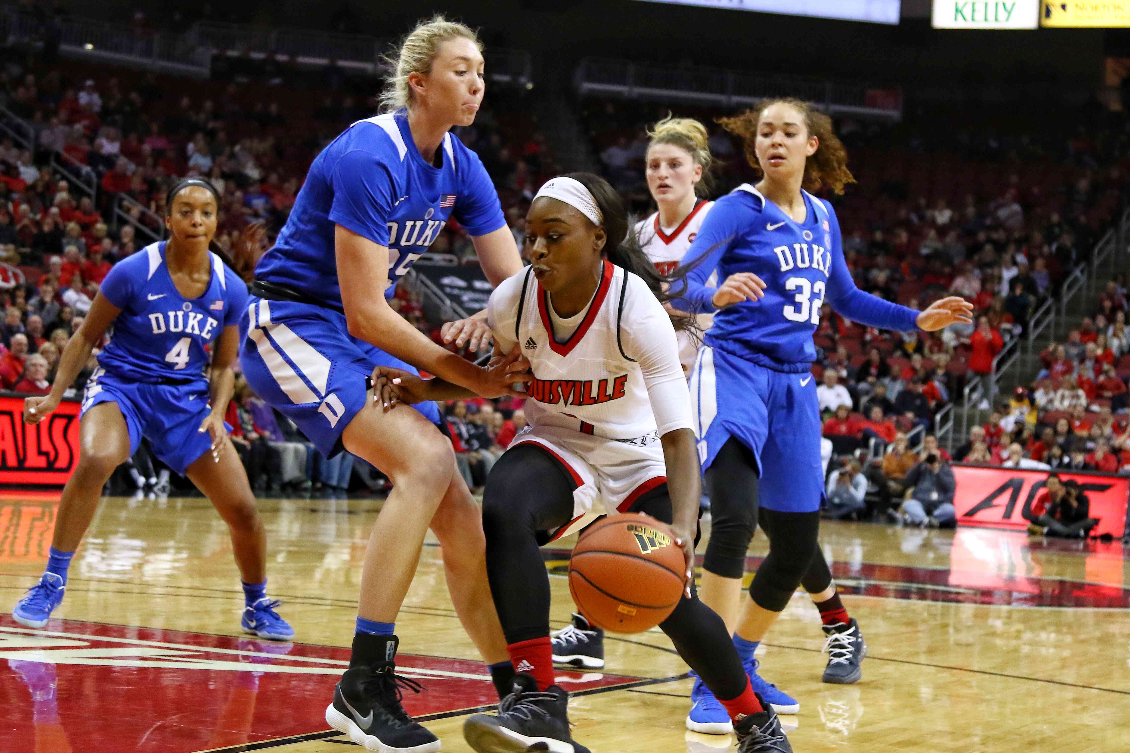 gallery-louisville-basketball-improves-to-17-0-with-win-over-duke