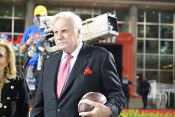 Howard Schnellenberger Louisville vs. Miami 9-1-2014 Photo by Mike Lindsay