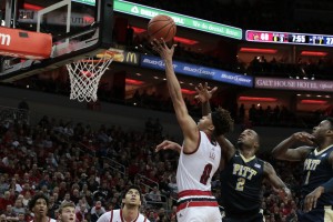 Damion Lee Louisville vs. Pittsburgh 1-14-2016 Photo by William Caudill