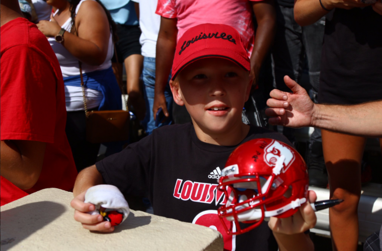Young fan Louisville Football vs. North Carolina 9-9-2017 Photo by Cindy Rice Shelton, TheCrunchZone.com