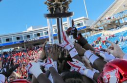 Trophy Louisville vs. Kentucky 11-25-2017 Governor's Cup Photo by Mark Blankenbaker TheCrunchZone.com