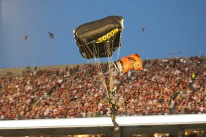 Skydiver, Parachute, UofL Flag Louisville vs. Alabama 51-14, 9-1-2018. Photo by Ashley Satterfield, TheCrunchZone.com