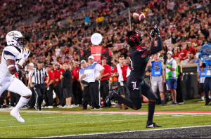Tutu Atwell TD Louisville vs. Georgia Tech 10-5-2018 Photo by William Caudill, TheCrunchZone.com