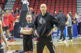 Chris Mack Louisville vs. Minnesota 3-20-2019 Photo by Mark Blankenbaker, TheCrunchZone.com