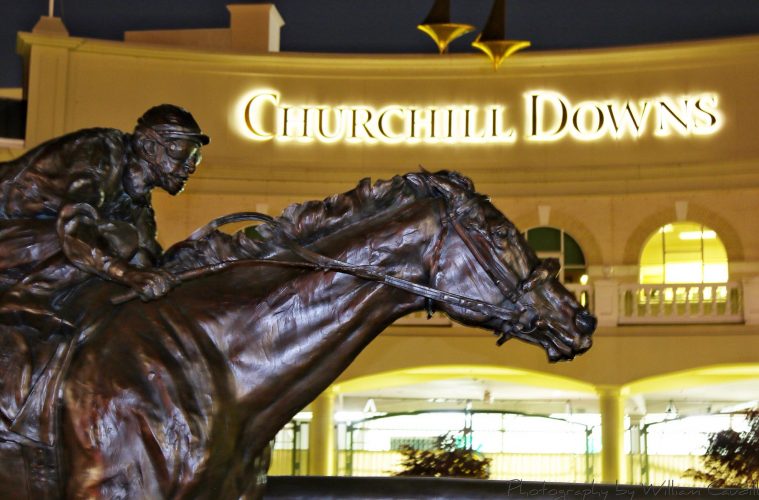 Churchill Downs, Executive Gate, Barbaro Statue