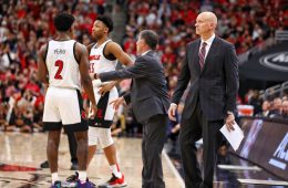 Chris Mack, Dino Gaudio Louisville vs. Virginia 2-8-2020 Photo by William Caudill TheCrunchZone.com