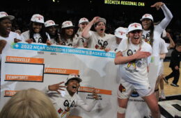 Hailey Van Lith Louisville vs. Michigan NCAA Tournament Elite Eight, Advance to Final Four 3-28-2022 Photo by Mark Blankenbaker